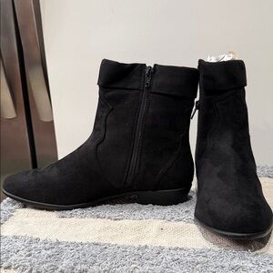 Comfortview Black Ankle Booties